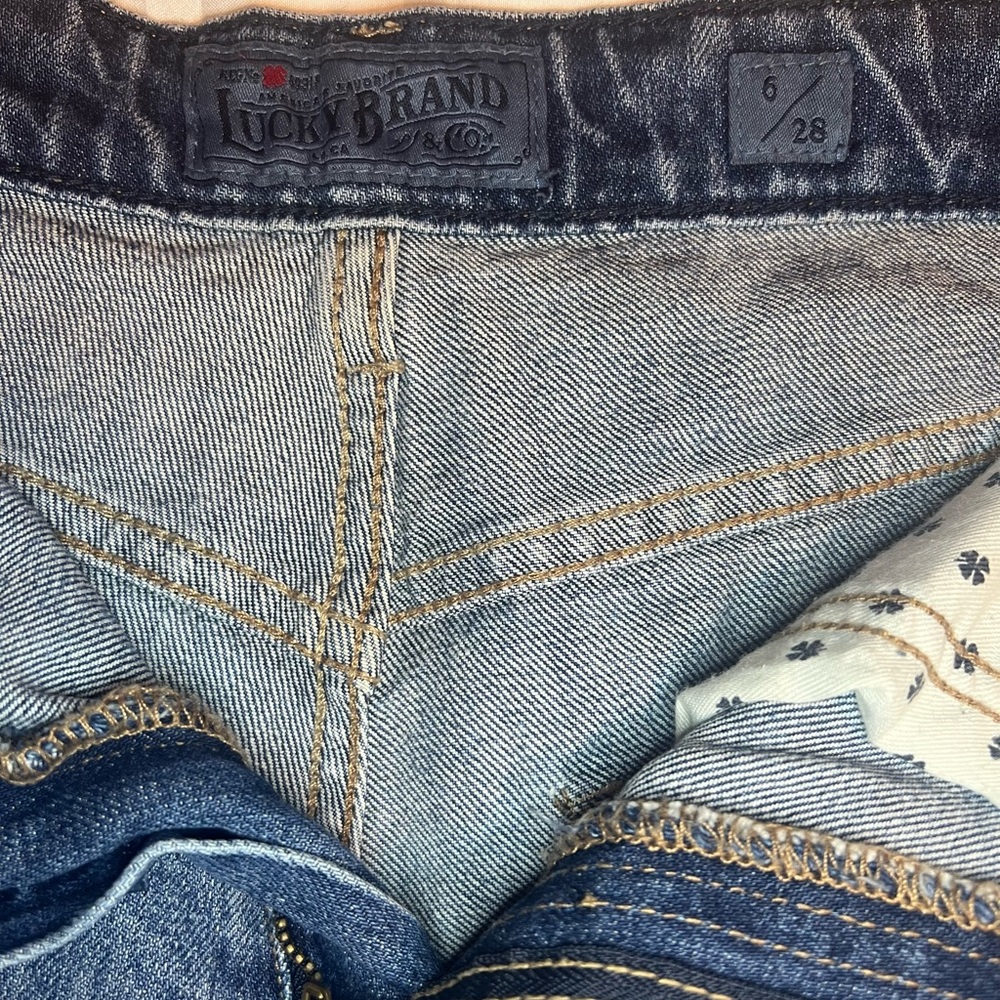 Lucky Brand Jean Shorts style# 7WD10773 - Picture 5 of 5